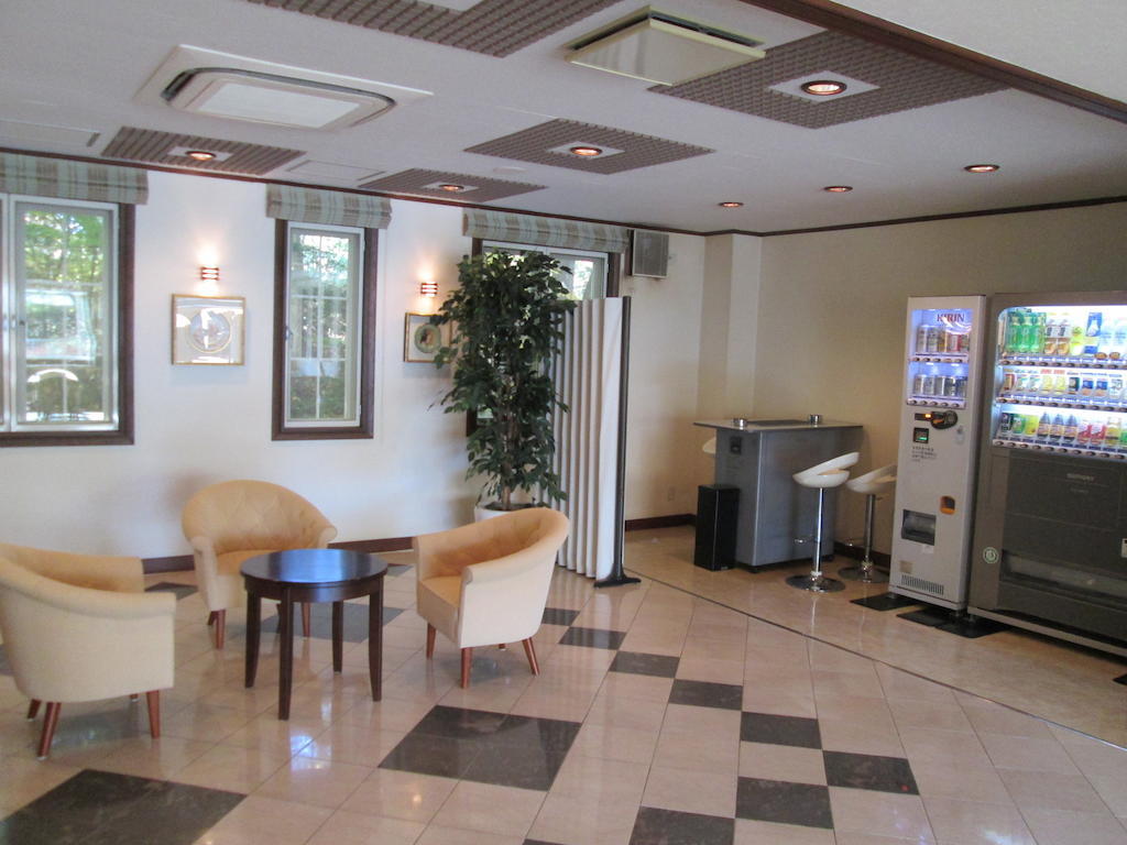 轻井泽町佩蒂特里弗酒店 外观 照片